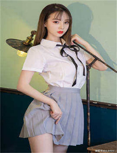《竞雄女侠秋瑾》